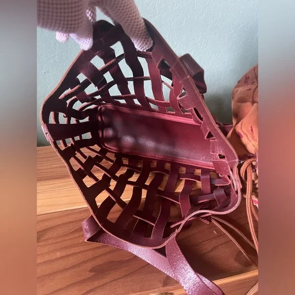 Tote w/ Flat Handles Soft Leather Woven Bag w/ Canvas Bag Inside Vintage 14x9x4” - Picture 11 of 16